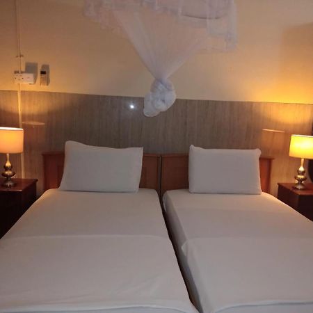 Milano Tourist Rest Hotel Anuradhapura Kültér fotó