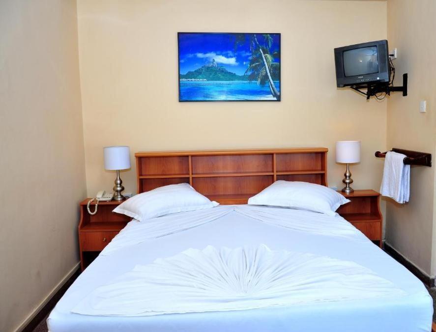 Milano Tourist Rest Hotel Anuradhapura Kültér fotó