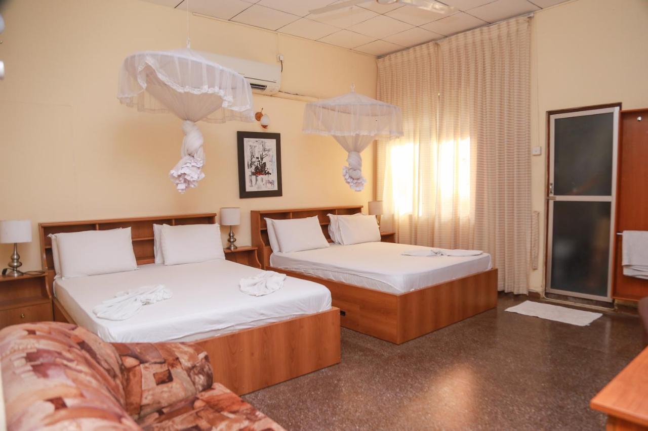 Milano Tourist Rest Hotel Anuradhapura Kültér fotó