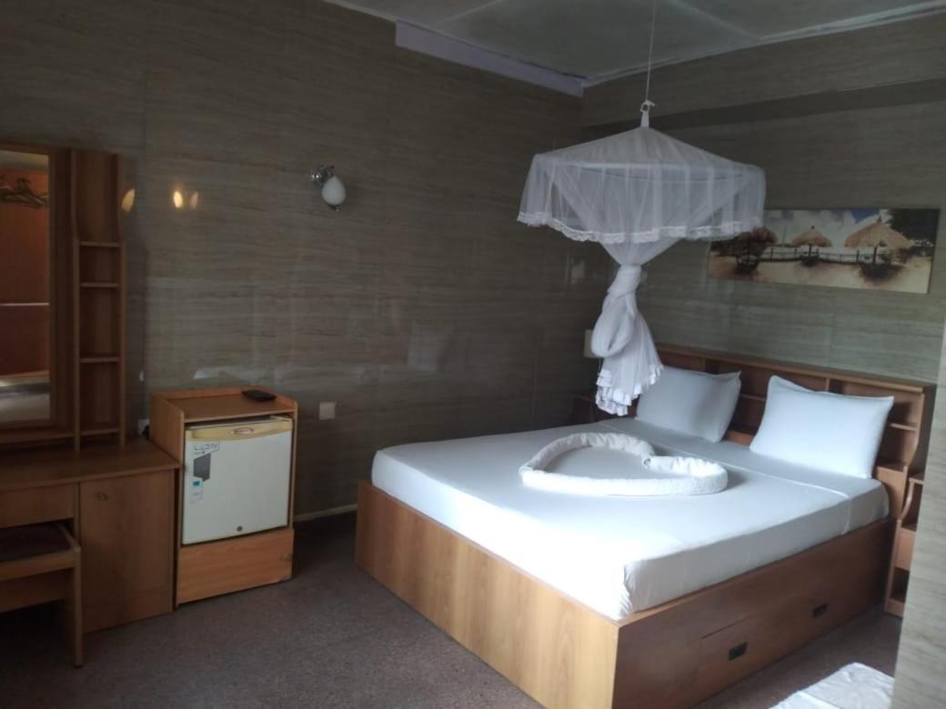 Milano Tourist Rest Hotel Anuradhapura Kültér fotó