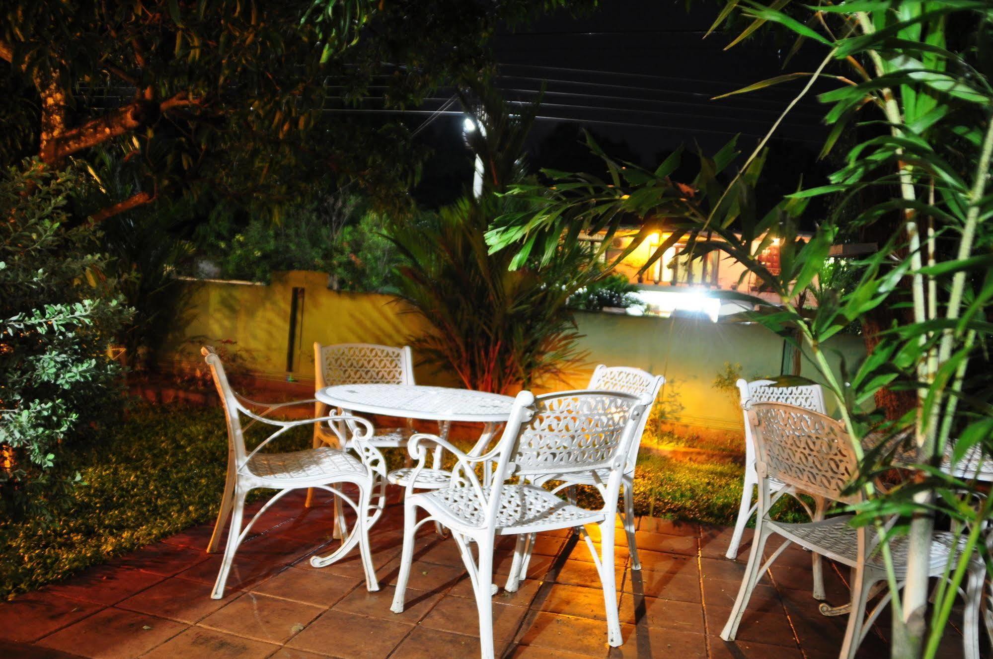 Milano Tourist Rest Hotel Anuradhapura Kültér fotó