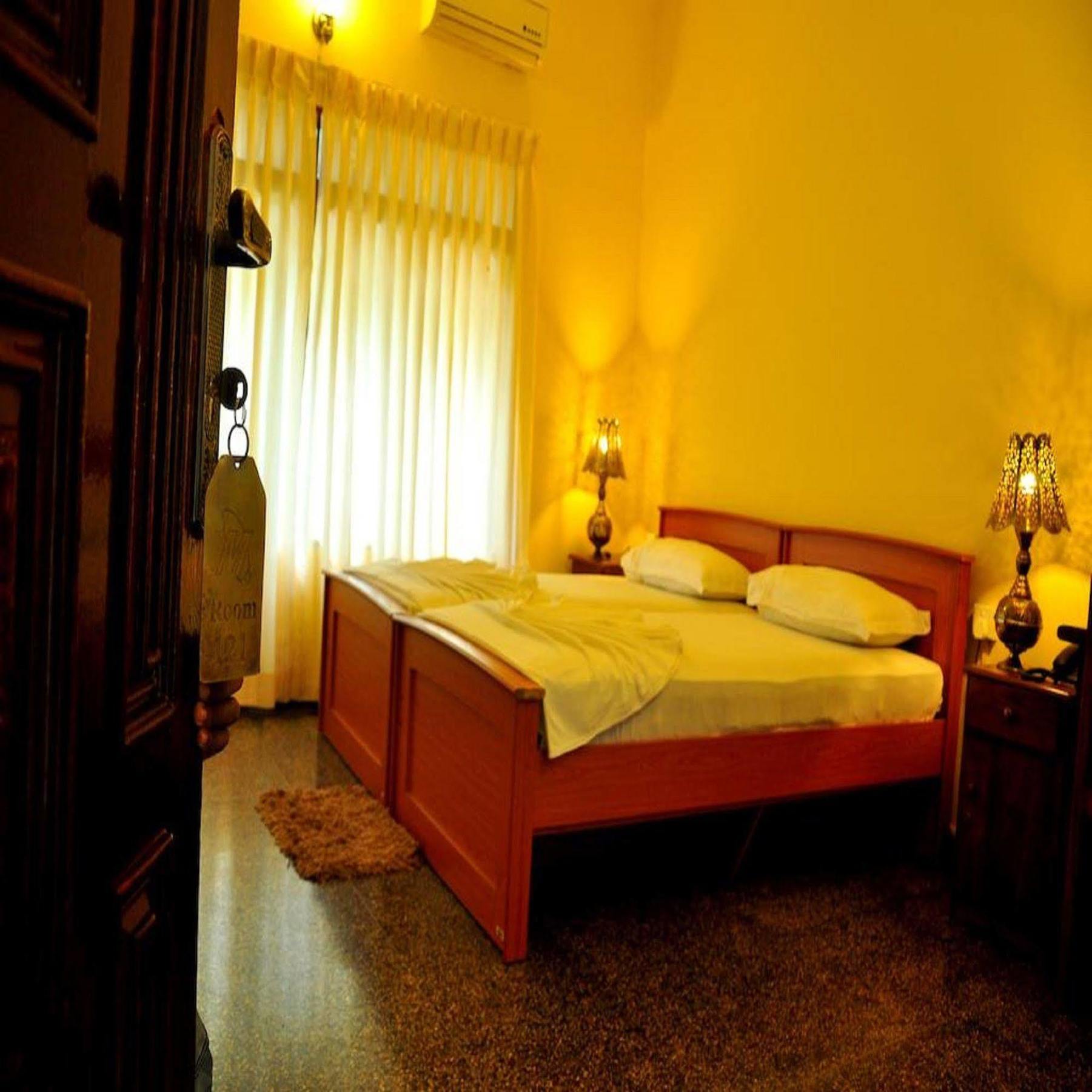 Milano Tourist Rest Hotel Anuradhapura Kültér fotó