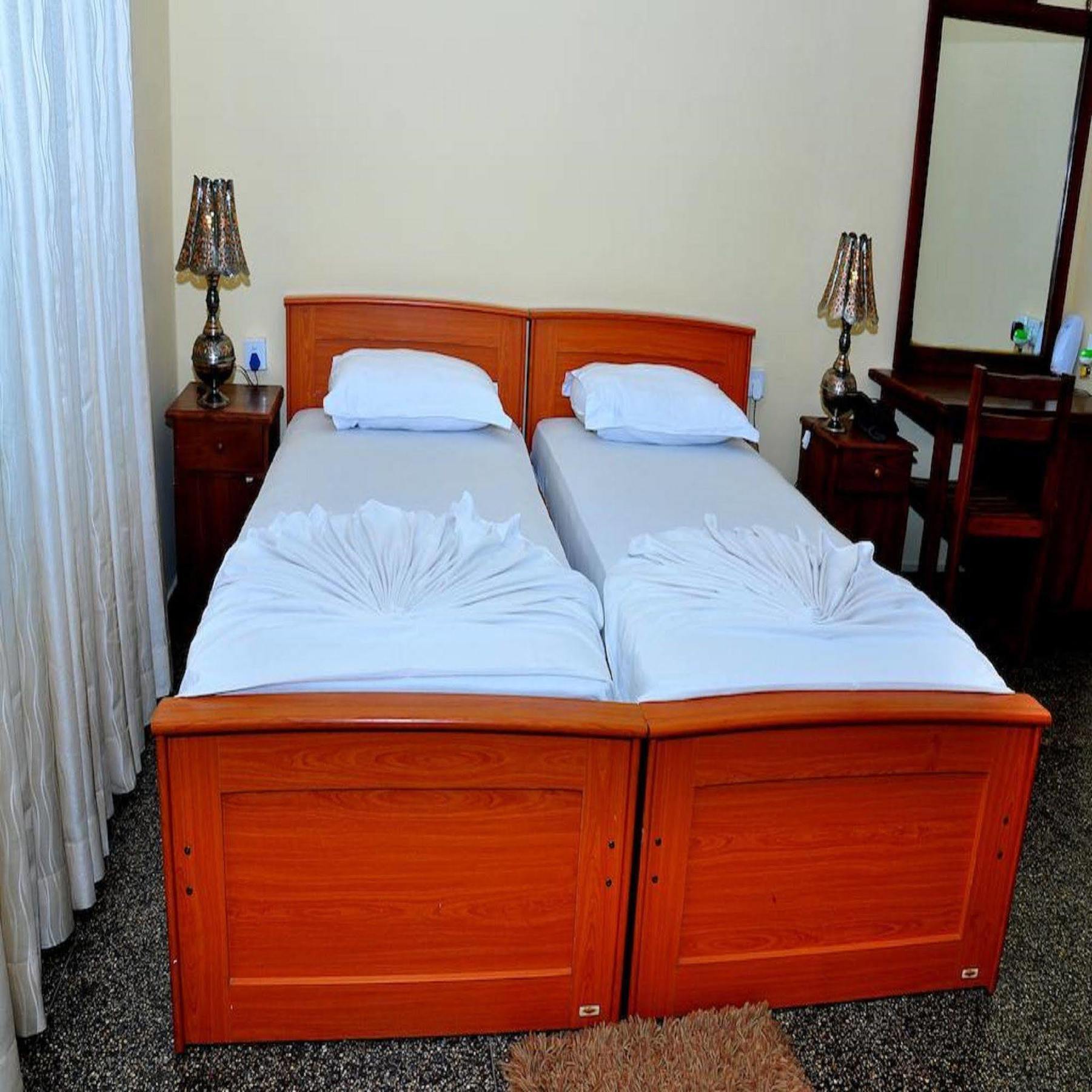 Milano Tourist Rest Hotel Anuradhapura Kültér fotó